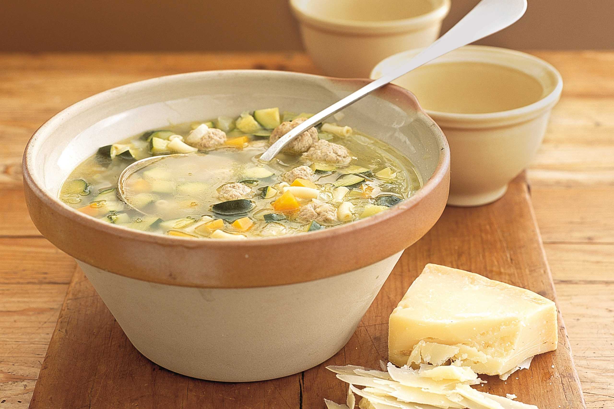 Суп стол номер 5. Сырный суп. Суп с фрикадельками. Диетический суп. Суп с фрикадельками и сыром.