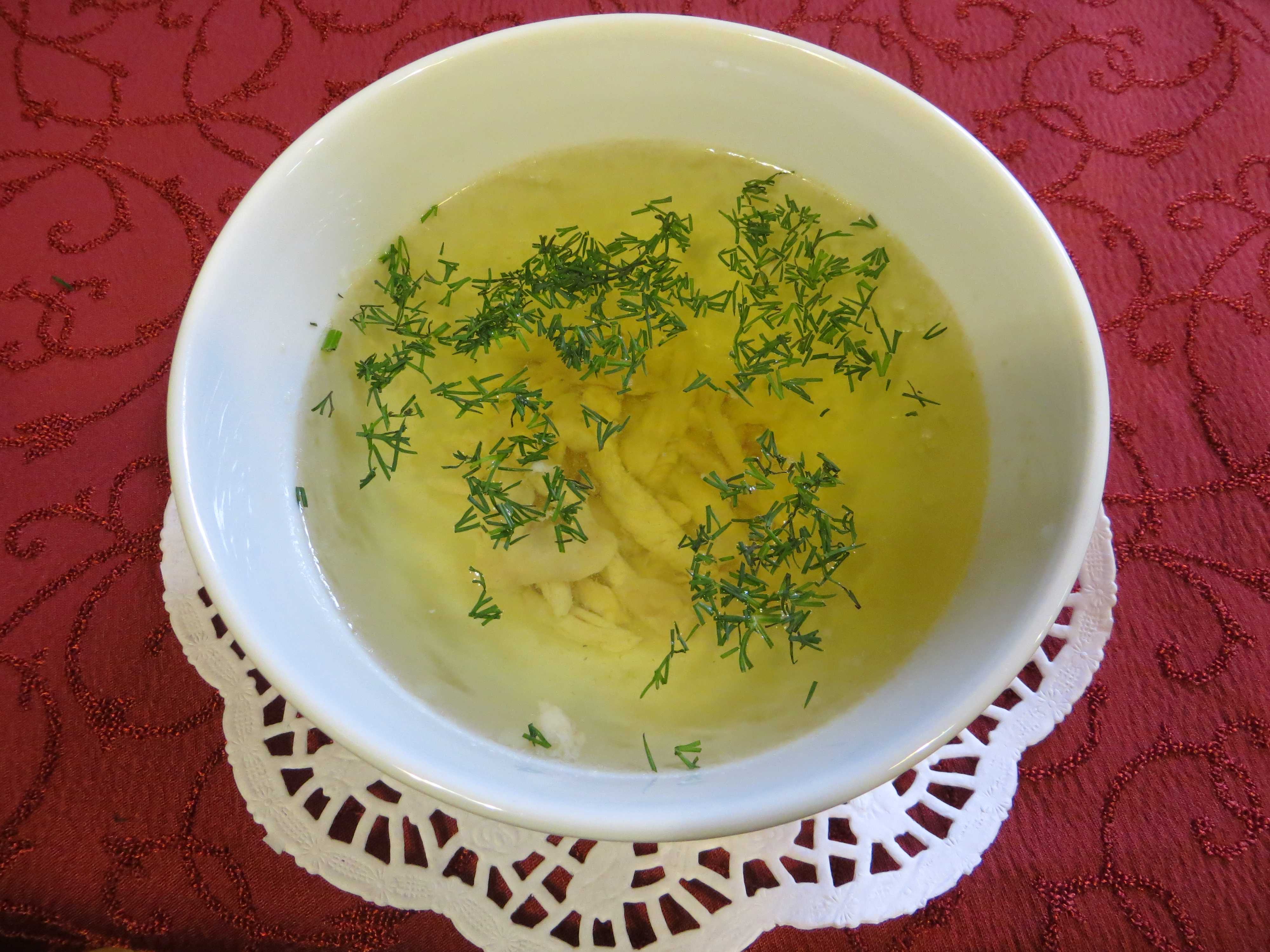 Бульон с яичницей и сыром рецепт с фото пошагово - 1000.menu